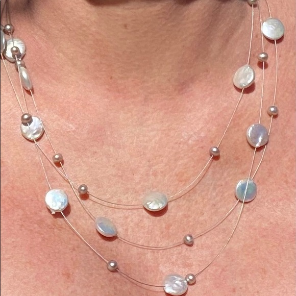 Floating Cultured coin pearl necklace Beautiful - Picture 3 of 6